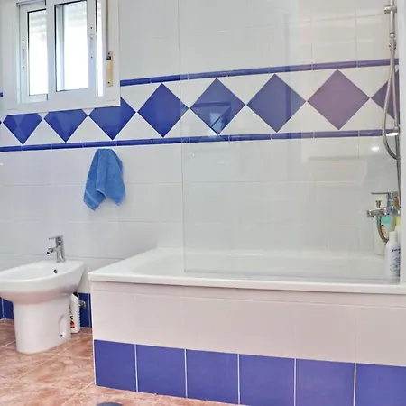 Apartment Virtudes Iii *